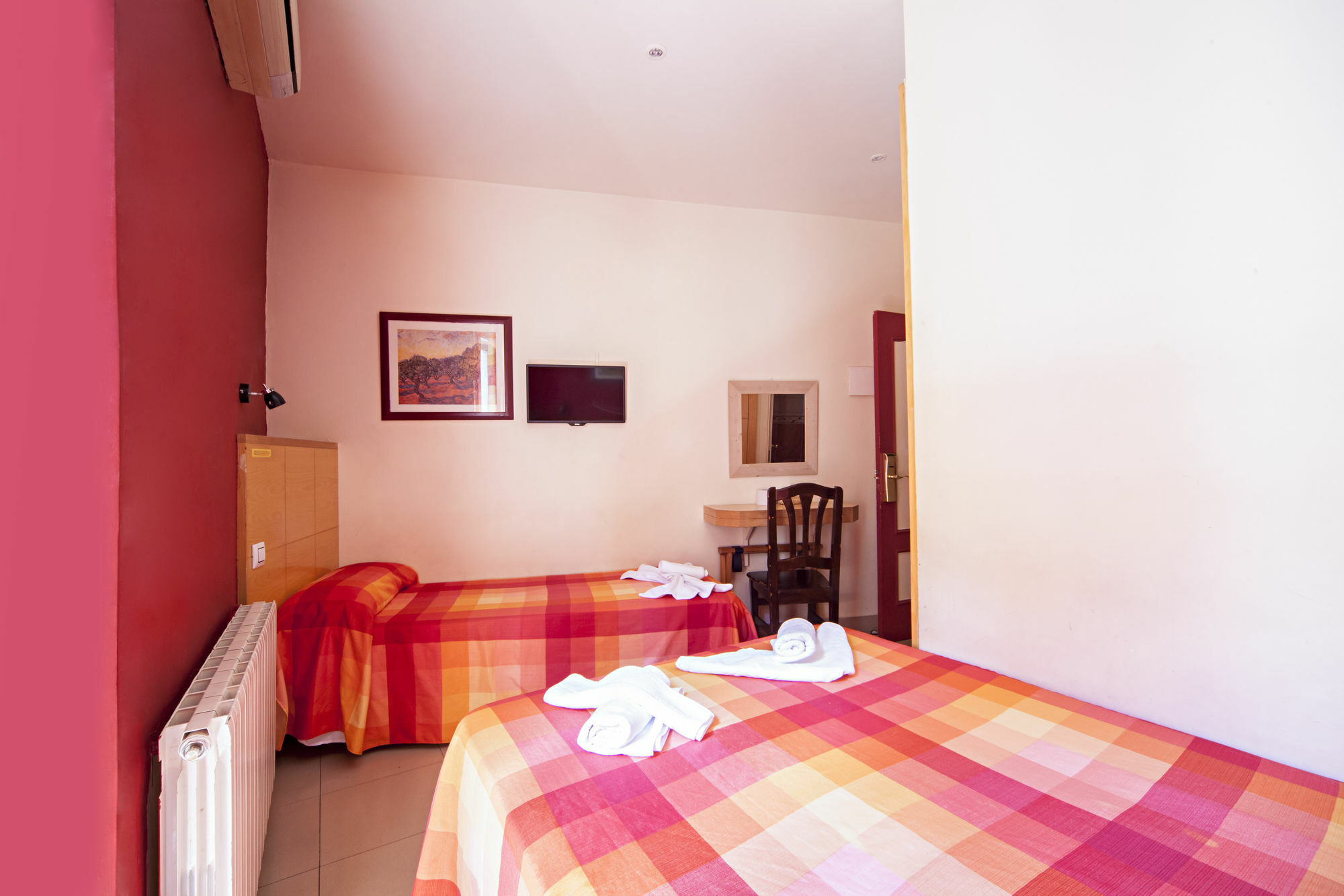 Hostal Inter Plaza Mayor Auto Check In Madrid Exteriör bild